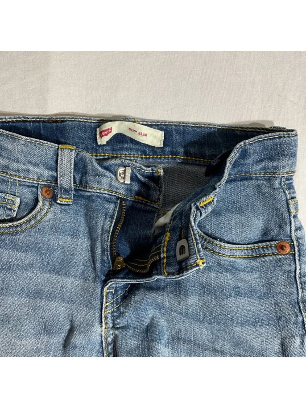 Levis Kids Distressed Light Blue Slim Denim Shorts Adjustable Waist size 5 and 6